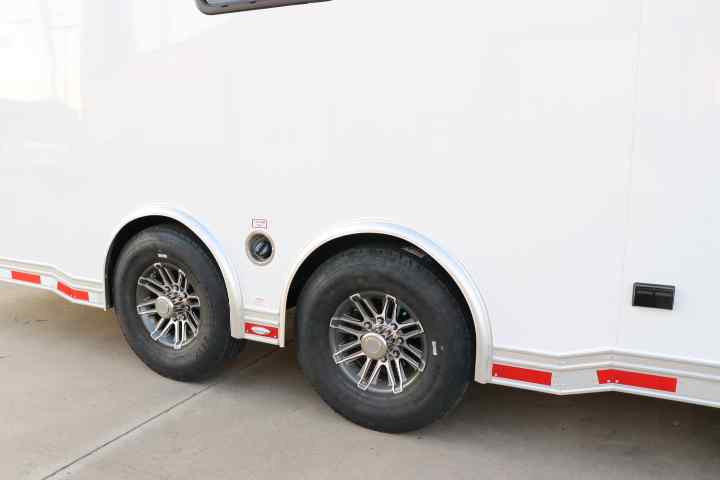 inTech Gooseneck Trailer