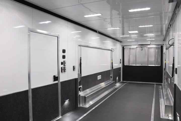 inTech Gooseneck Trailer
