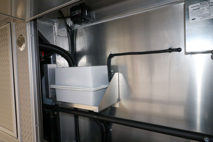 inTech Gooseneck Trailer