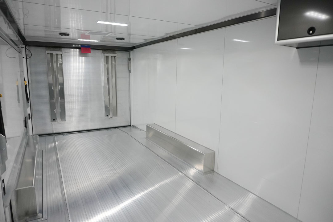inTech Gooseneck Trailer