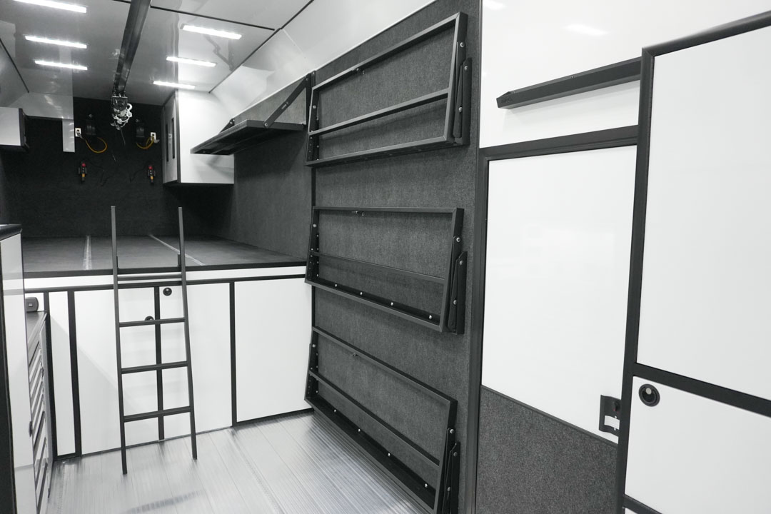 inTech Gooseneck Trailer