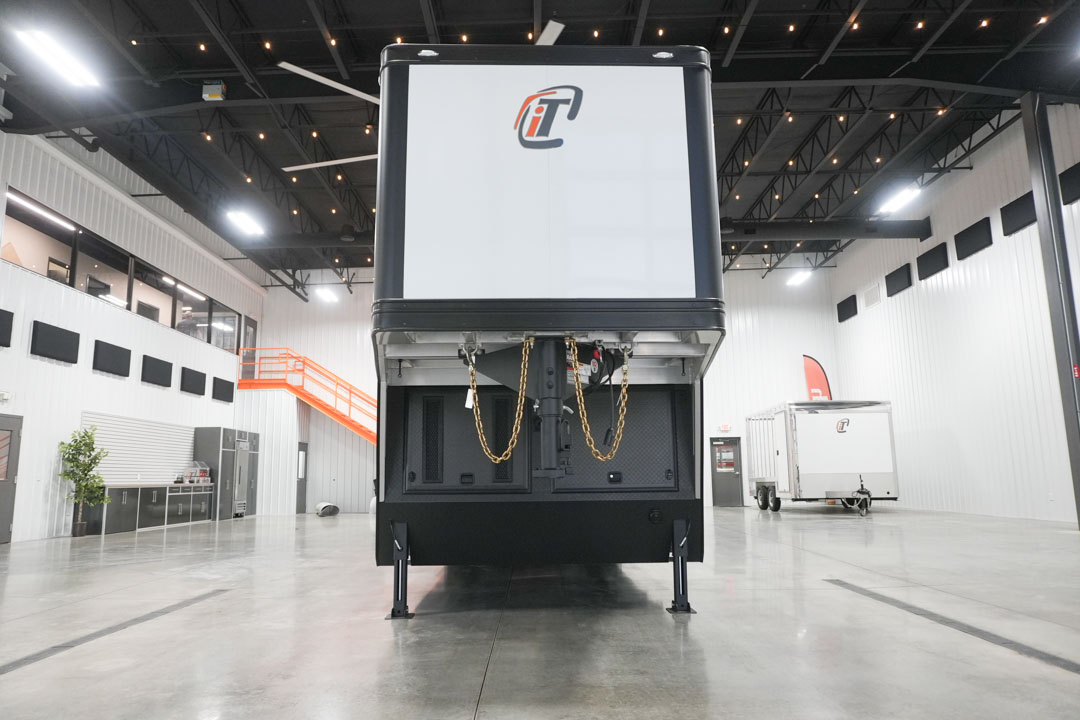 inTech Gooseneck Trailer